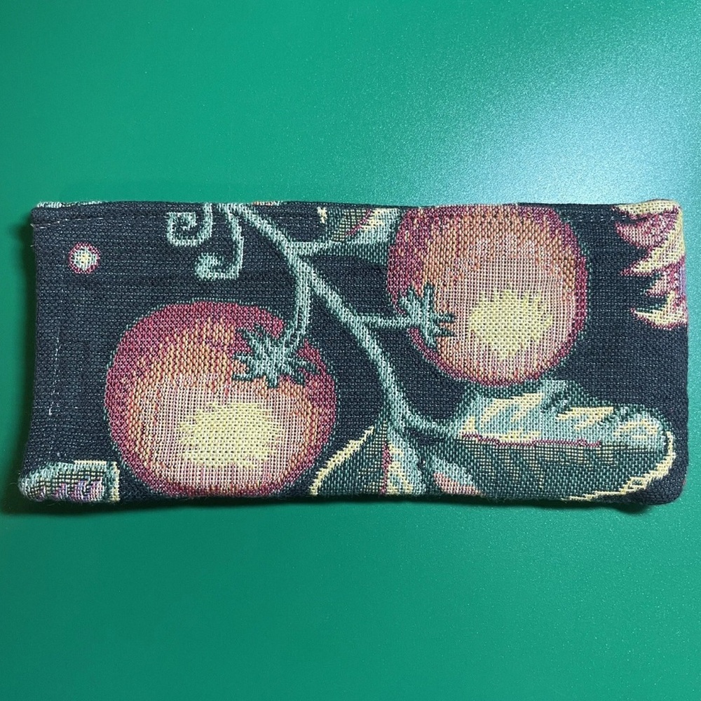 NEW Tapisserie Designs by Renaissance New York Glasses Pouch